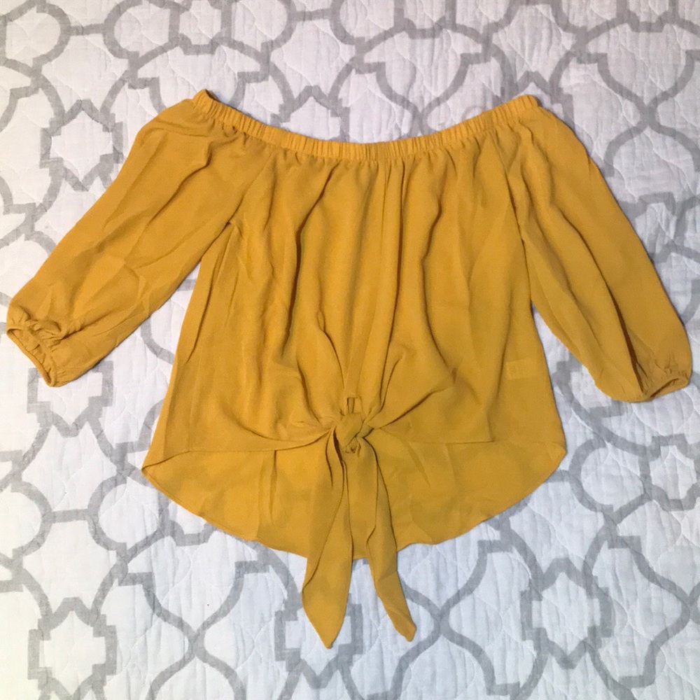 Dandelion Off the Shoulder Tie-Front Top - Picture 4 of 5